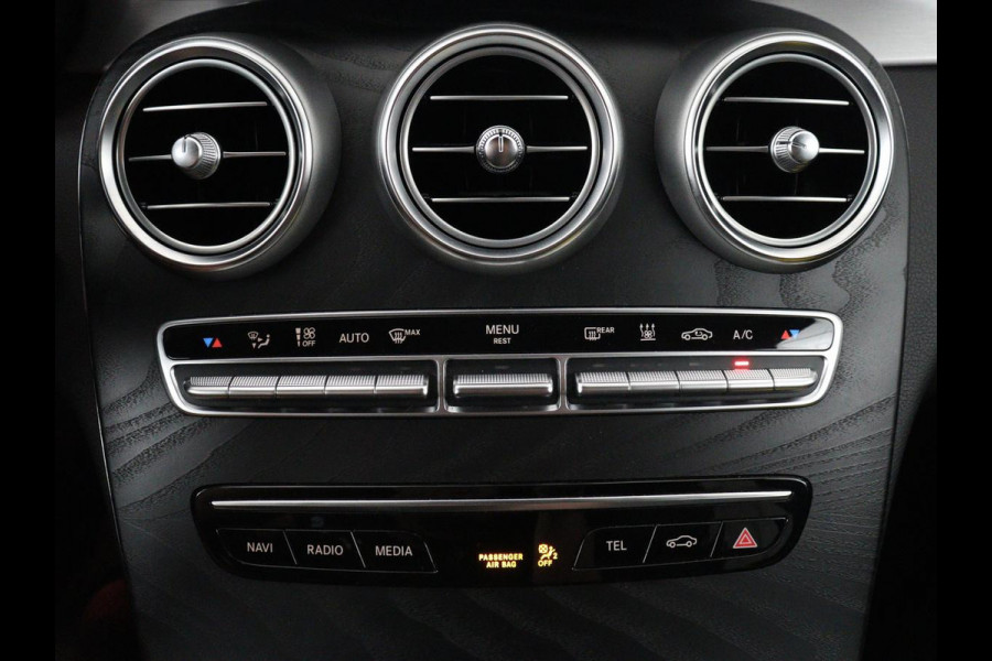 Mercedes-Benz C-Klasse Estate 300 e Business Solution AMG Limited d | SOH 88,2% | Leder/alcantara | Cruise control | Lane assist | Elektrische achterklep | 360 camera | Park assist | Carplay | Sfeerverlichting