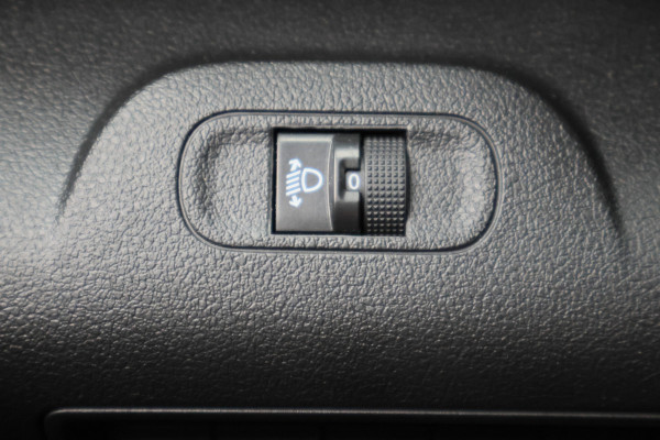 Citroën Berlingo 1.6 BlueHDI Club 3-Zits, Airco, Cruise, Apple Carplay, Bluetooth, Elektrische Ramen, PDC