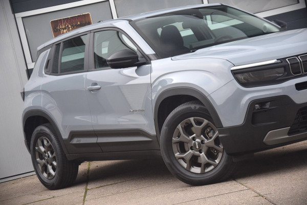 Jeep Avenger 1.2 e-Hybrid Longitude ADAPTIEVE CRUISE/NAVIGATIE/GROOT INSTRUMENTENPANEEL 10,25"