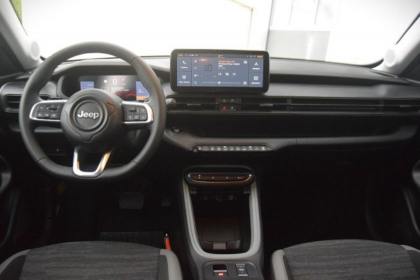 Jeep Avenger 1.2 e-Hybrid Longitude ADAPTIEVE CRUISE/NAVIGATIE/GROOT INSTRUMENTENPANEEL 10,25"