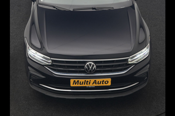 Volkswagen Tiguan 1.4 TSI eHybrid PHEV 245pk Dealer O.H. | SOH 92,8% | Trekhaak Af Fabriek | Panodak | Adaptive Cruise | Sportstoelen & Stuur Verwarmd | Sfeerverlichting | BLIS | Apple Carplay | Navigatie | DAB | Plug In Hybrid |