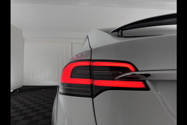 Tesla Model X 100D Long Range 6 pers. (INCL. BTW) *AUT | PANO | LEATHER | NAVI-FULLMAP | FULL-LED | AIRSUSPENSION | DIGI-COCKPIT | FASTLOADER | KEYLESS | DAB+ | HEATED-SPORTSEATS | PRIVACY-GLASS | AUTOPILOT |  20"ALU*