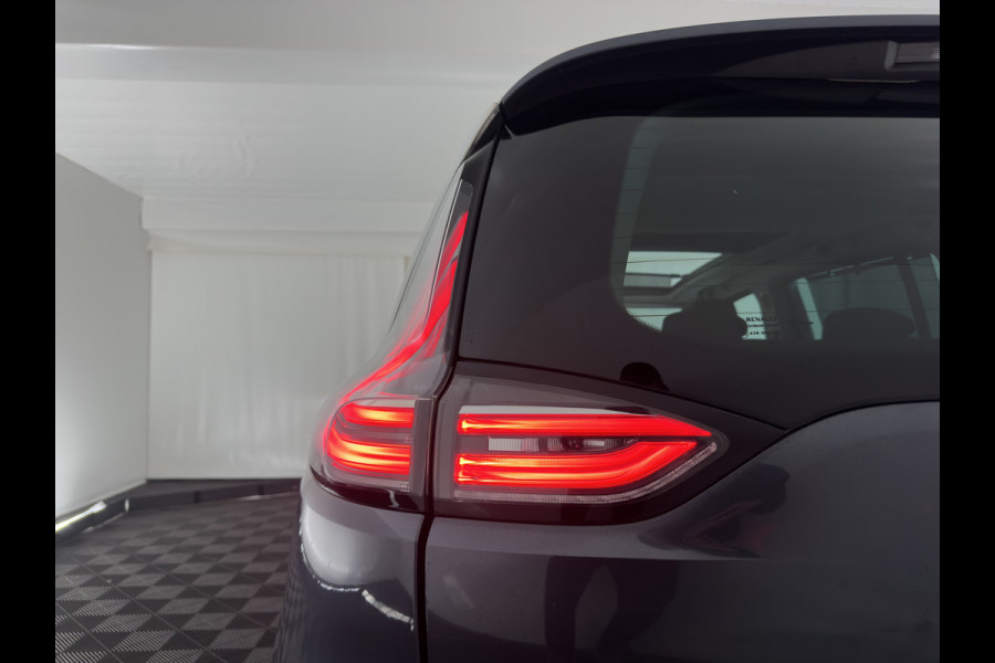 Renault Espace 2.0 Blue dCi Intens [7-Pers.] *AUT | PANO | HEAD-UP | LEATHER | CRUISE | FULL-LED | CAMERA | KEYLESS | HEATED-COMFORTSEATS | PRIVACY-GLASS | ECC | PDC | AMBIENT-LIGHT | 19''ALU*