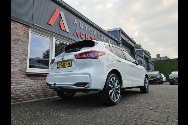 Nissan QASHQAI 1.3 DIG-T Tekna + Trekhaak! Leer! Camera! Panoramadak! 140PK! Mooie/Nette Auto!