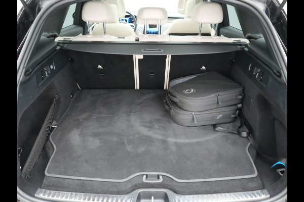 Mercedes-Benz GLC 300e 4MATIC Luxury Line PHEV Long Range 313pk Dealer O.H. | Trekhaak af Fabriek | Panodak | Sfeerverlichting | BLIS | Lederen Sportstoelen Memory & Verwarmd | Apple Carplay | Cruise Control | Navigatie | DAB | Virtual | Plug In Hybrid |