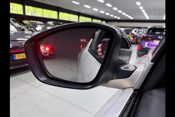 DS DS 3 Crossback E-Tense Grand Chic 50 kWh LEDER/NAVI/CAM/DAB/CARPLAY/LED/CRUISE///
