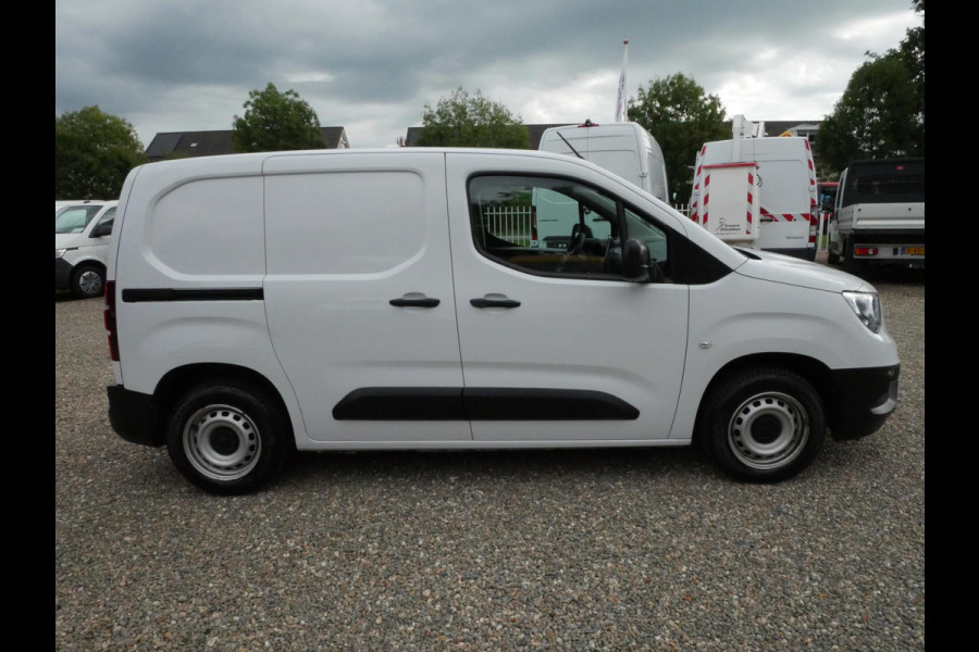 Opel Combo 1.5D 100PK L1H1 Airco Cruise control