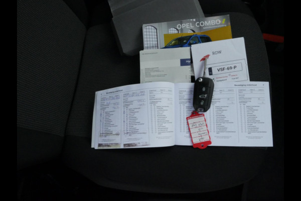 Opel Combo 1.5D 100PK L1H1 Airco Cruise control