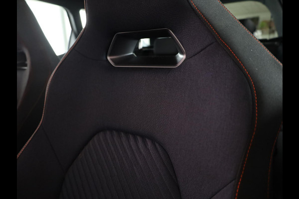 Seat Arona FR Anniversary 1.0 EcoTSI 95 pk | Led Matrix | 18 inch | Camera | Carplay | Android Auto | Zwart dak
