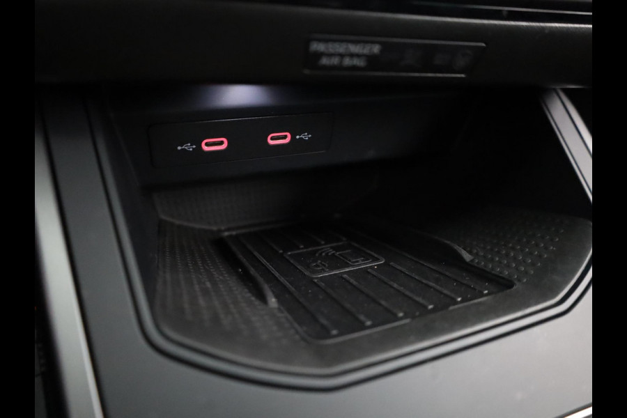 Seat Arona FR Anniversary 1.0 EcoTSI 95 pk | Led Matrix | 18 inch | Camera | Carplay | Android Auto | Zwart dak