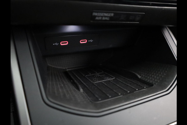 Seat Arona FR Anniversary 1.0 EcoTSI 95 pk | Led Matrix | 18 inch | Camera | Carplay | Android Auto | Zwart dak