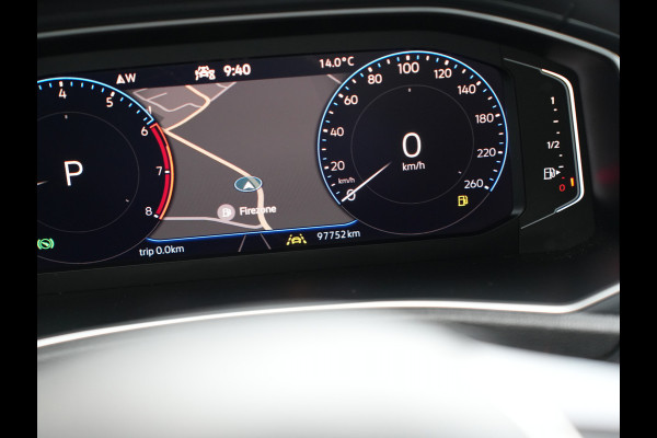 Volkswagen T-Roc 1.5 TSI Sport | Cruise control adaptief | Voorstoelen Verwarmd | Achteruitrijcamera |