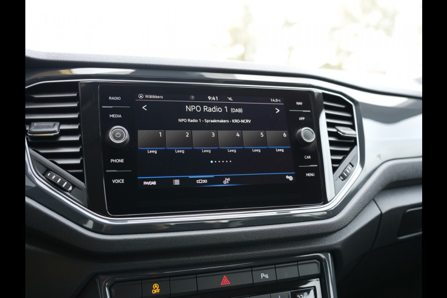 Volkswagen T-Roc 1.5 TSI Sport | Cruise control adaptief | Voorstoelen Verwarmd | Achteruitrijcamera |