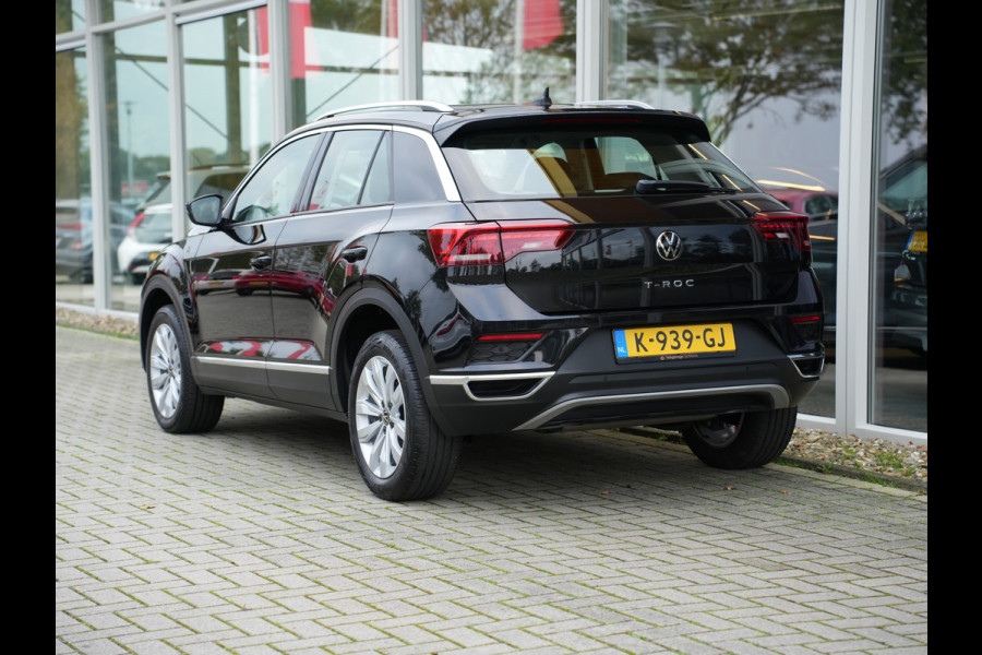 Volkswagen T-Roc 1.5 TSI Sport | Cruise control adaptief | Voorstoelen Verwarmd | Achteruitrijcamera |
