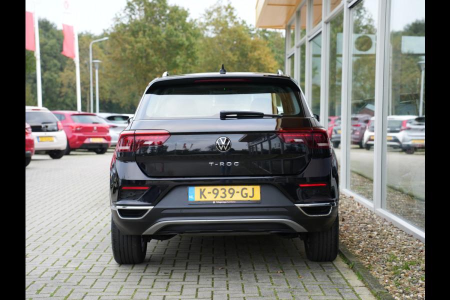 Volkswagen T-Roc 1.5 TSI Sport | Cruise control adaptief | Voorstoelen Verwarmd | Achteruitrijcamera |