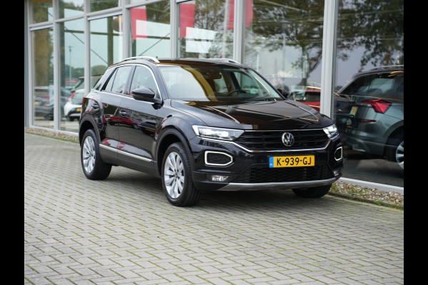 Volkswagen T-Roc 1.5 TSI Sport | Cruise control adaptief | Voorstoelen Verwarmd | Achteruitrijcamera |