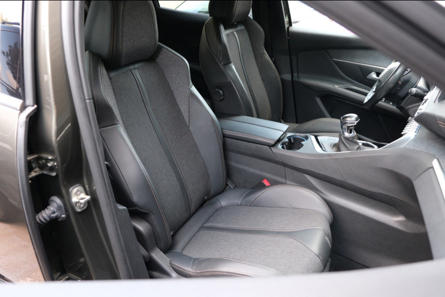 Peugeot 3008 1.2 PureTech GT Line *NIEUWE Distributie + Beurt* Navi/Camera/Focal Sound/"19 LMV
