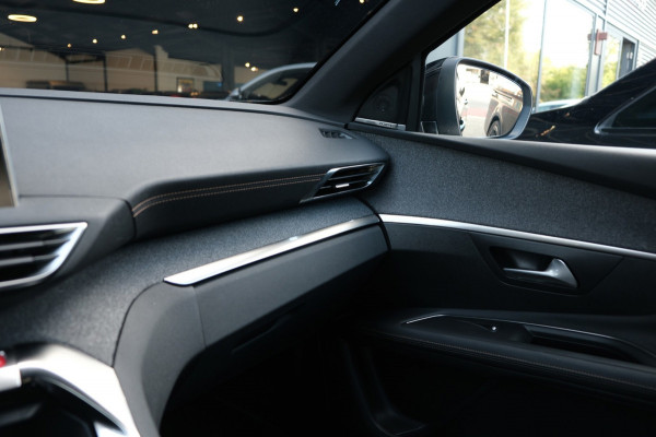 Peugeot 3008 1.2 PureTech GT Line *NIEUWE Distributie + Beurt* Navi/Camera/Focal Sound/"19 LMV