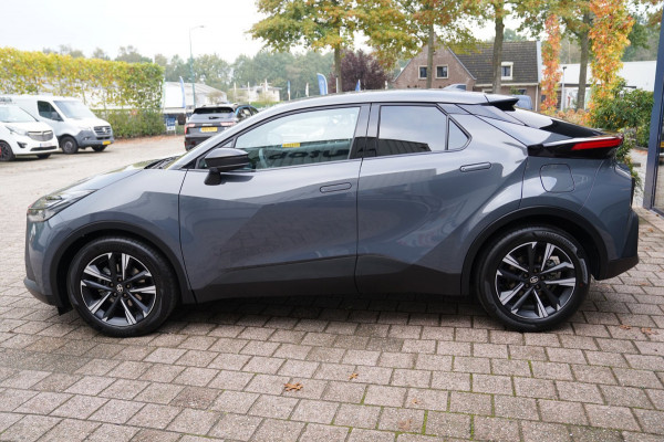 Toyota C-HR 1.8 Hybrid 140 Dynamic | Prijs rijklaar incl. 12 mnd garantie | Stoel/Stuur verwarming Camera Carplay Pdc DAB