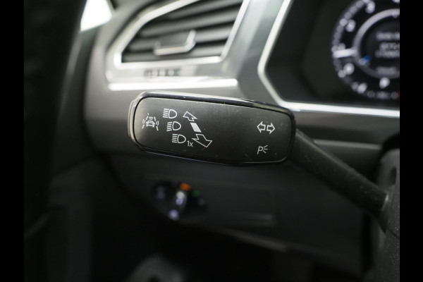 Volkswagen Tiguan Allspace 2.0 TSI 4Motion DSG | Trekhaak | Camera | Adaptive Cruise | Virtual | Stoelverwarming | Carplay
