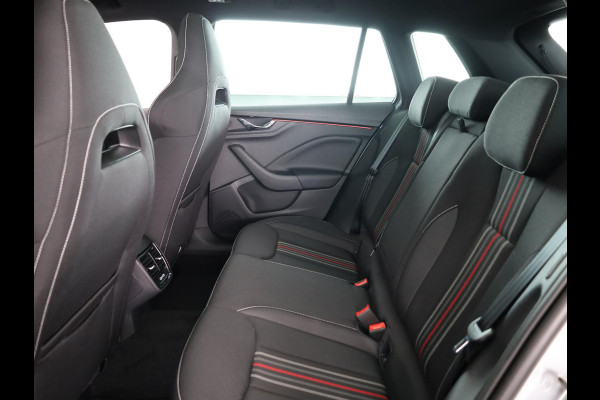Škoda Kamiq Monte Carlo 1.0 TSI 115 pk 7 versn. DSG | Zwart dak | Panoramadak | Travel Assist Plus | Winter Pakket