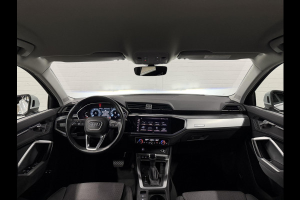 Audi Q3 45 TFSI e Advanced edition Trekhaak | Adapt. cruise | Stoelverwarming | Camera | Dodehoek | Carplay | Interieurvoorklimatisering | Elektrische kofferklep