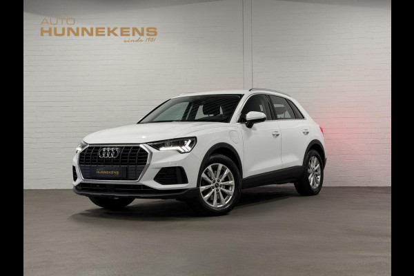 Audi Q3 45 TFSI e Advanced edition Trekhaak | Adapt. cruise | Stoelverwarming | Camera | Dodehoek | Carplay | Interieurvoorklimatisering | Elektrische kofferklep