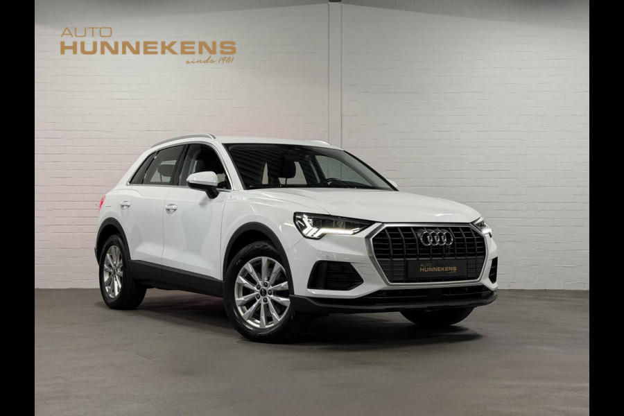 Audi Q3 45 TFSI e Advanced edition Trekhaak | Adapt. cruise | Stoelverwarming | Camera | Dodehoek | Carplay | Interieurvoorklimatisering | Elektrische kofferklep