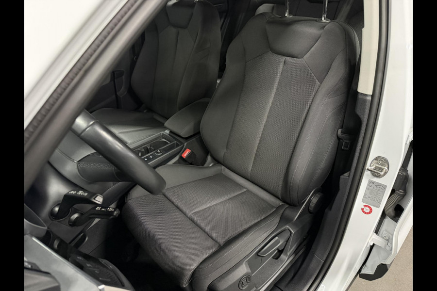 Audi Q3 45 TFSI e Advanced edition Trekhaak | Adapt. cruise | Stoelverwarming | Camera | Dodehoek | Carplay | Interieurvoorklimatisering | Elektrische kofferklep