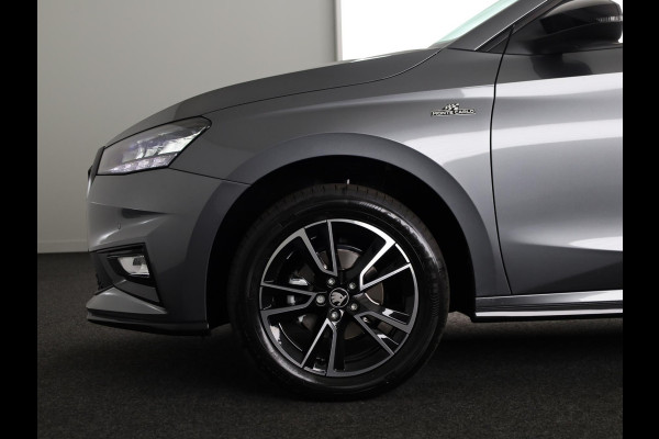 Škoda Fabia Monte Carlo 1.0 TSI 95 pk 5 versn. Hand | Carplay | Camera | Verwarmbare voorstoelen | Adaptive cruise control | Hill start