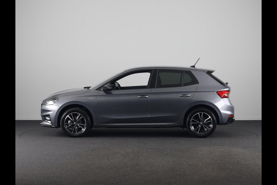 Škoda Fabia Monte Carlo 1.0 TSI 95 pk 5 versn. Hand | Carplay | Camera | Verwarmbare voorstoelen | Adaptive cruise control | Hill start