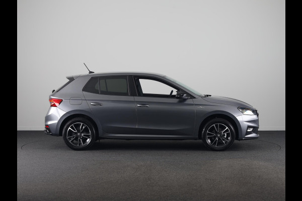 Škoda Fabia Monte Carlo 1.0 TSI 95 pk 5 versn. Hand | Carplay | Camera | Verwarmbare voorstoelen | Adaptive cruise control | Hill start