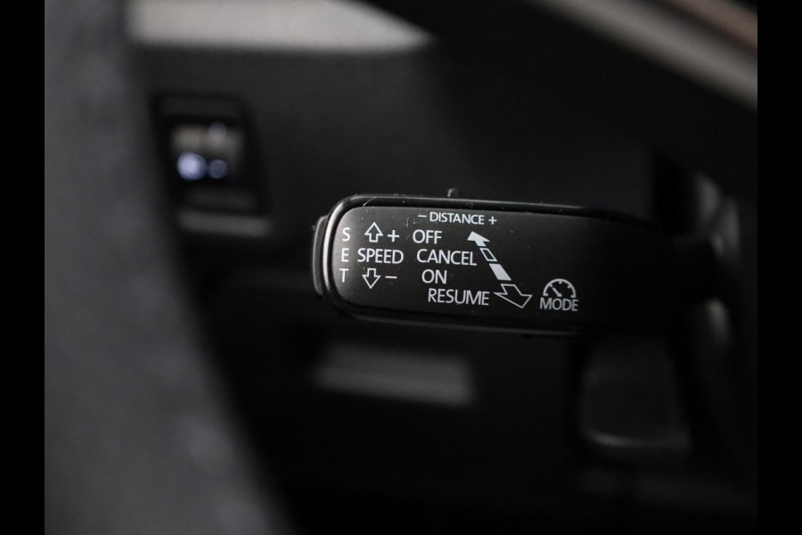 Škoda Fabia Monte Carlo 1.0 TSI 95 pk 5 versn. Hand | Carplay | Camera | Verwarmbare voorstoelen | Adaptive cruise control | Hill start