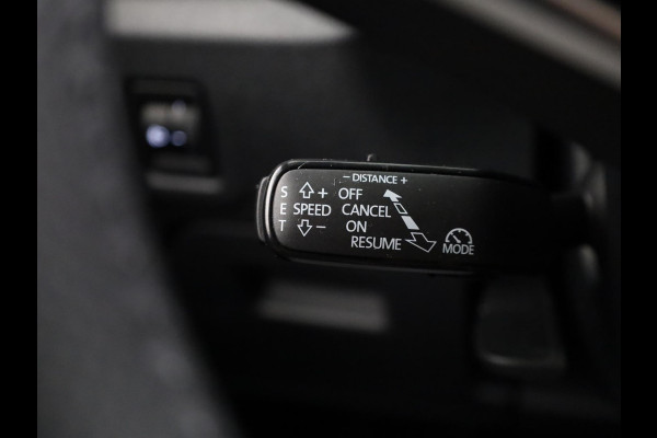 Škoda Fabia Monte Carlo 1.0 TSI 95 pk 5 versn. Hand | Carplay | Camera | Verwarmbare voorstoelen | Adaptive cruise control | Hill start