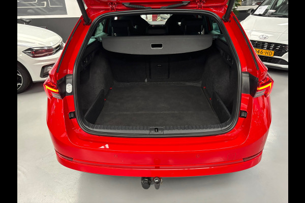 Škoda Octavia Combi 1.0 TSI Sport Business / Navigatie