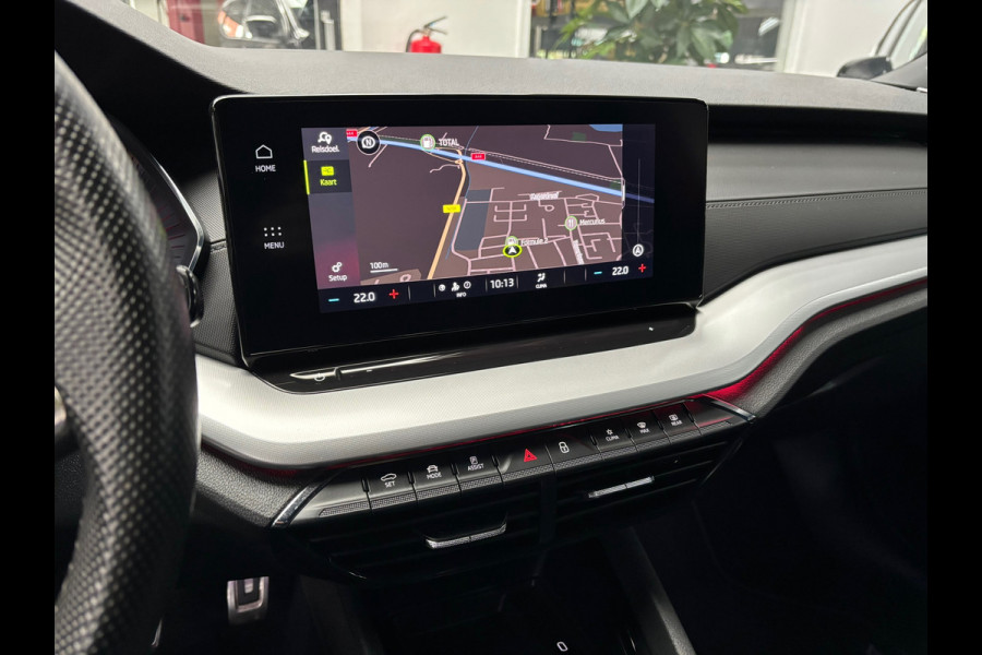 Škoda Octavia Combi 1.0 TSI Sport Business / Navigatie