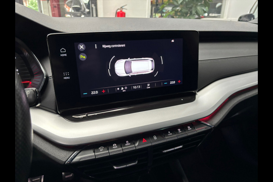 Škoda Octavia Combi 1.0 TSI Sport Business / Navigatie