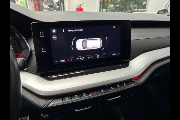 Škoda Octavia Combi 1.0 TSI Sport Business / Navigatie