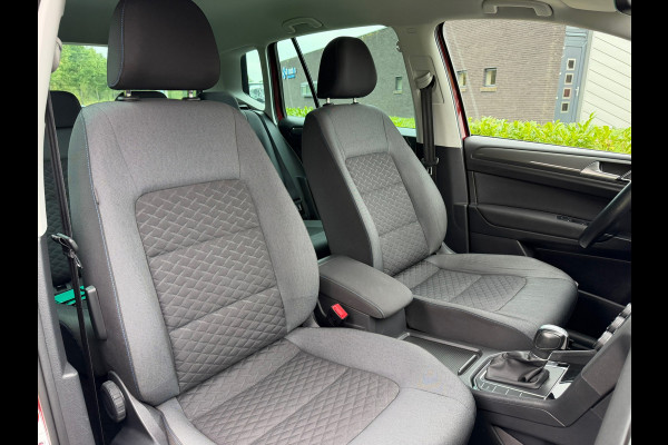 Volkswagen Golf Sportsvan 1.5 TSI ACT Comfortline | Automaat | Standkachel | Apple-carplay | Parkeersensoren | Climate control