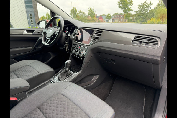 Volkswagen Golf Sportsvan 1.5 TSI ACT Comfortline | Automaat | Standkachel | Apple-carplay | Parkeersensoren | Climate control