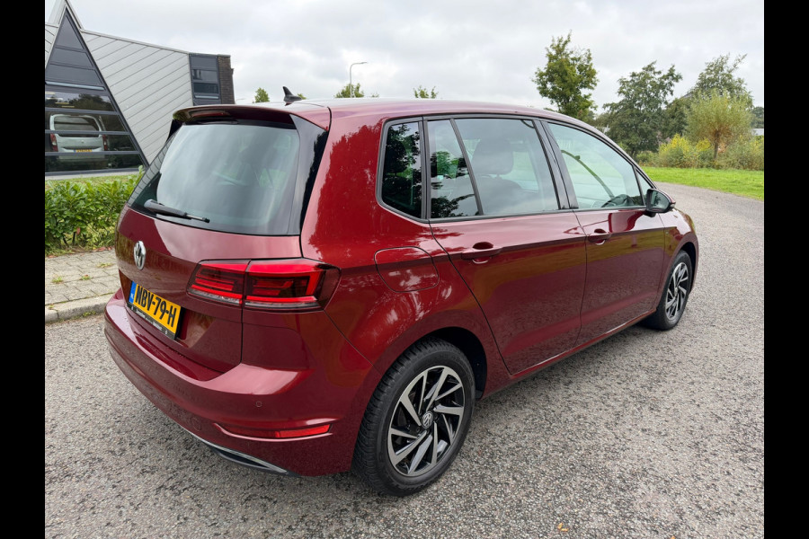 Volkswagen Golf Sportsvan 1.5 TSI ACT Comfortline | Automaat | Standkachel | Apple-carplay | Parkeersensoren | Climate control
