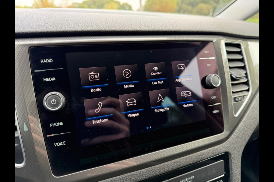 Volkswagen Golf Sportsvan 1.5 TSI ACT Comfortline | Automaat | Standkachel | Apple-carplay | Parkeersensoren | Climate control