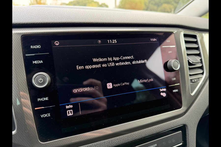 Volkswagen Golf Sportsvan 1.5 TSI ACT Comfortline | Automaat | Standkachel | Apple-carplay | Parkeersensoren | Climate control
