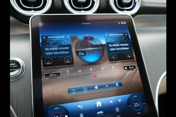 Mercedes-Benz GLC 300e 4MATIC Luxury Line PHEV Long Range 313pk Dealer O.H. | Trekhaak af Fabriek | Panodak | Sfeerverlichting | BLIS | Lederen Sportstoelen Memory & Verwarmd | Apple Carplay | Cruise Control | Navigatie | DAB | Virtual | Plug In Hybrid |