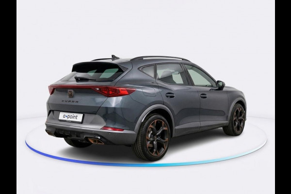 CUPRA Formentor 1.4 e-Hybrid VZ Copper Edition 245 pk Automaat (DSG) | Navigatie | Panoramadak | Park assist | Achteruitrijcamera | Adaptieve cruise control | Stoelverwarming | Elektr. Bestuurdersstoel met geheugen | Elektr. achterklep met sensor |