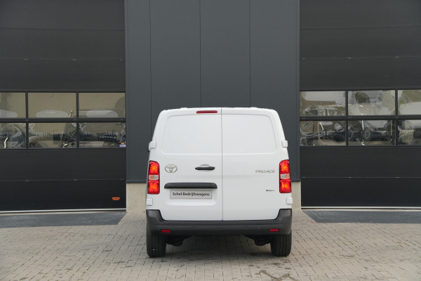 Toyota PROACE Electric Worker Comfort Standard Range Long L2 50 kWh 136pk - Camera - Stuurverwarming - Houten vloer - PDC - 100Kw DC laden - Rijklaar