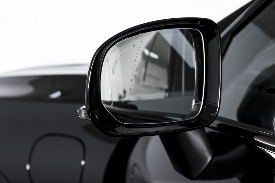 Volvo XC60 2.0 T8 Plug-in hybrid AWD Plus Black Edition | S/K Panodak | 360 Camera | Head-Up | Harman/Kardon | Dig.  Cockpit | Adapt. Cruise | Stoel-+Stuurverw. | NAV+App.Connect | Auto.Airco | LM 21" | 1126