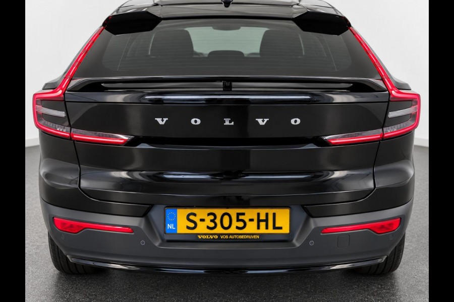 Volvo C40 Recharge Plus 69 kWh SoH 95% Panoramadak Camera Apple Carplay Android Auto Navigatie Adaptive Cruise Control Warmtepomp Stoel- en stuurverwarming Keyless Entry Climate Control