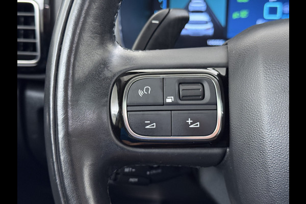 Citroën C5 Aircross 1.6T PHEV Hybrid 225PK Automaat Adap.Cruise Leder+Verwarmd Panoramadak Trekhaak Elek.Stoel+Memory Apple Carplay Android Auto Bus Navi Lmv 19" Privacy Glas Led Isofix DAB Draadloos opladen Lane Assist Regen-Lichtsensor 1.300KG Trekgewicht Dealeronderhouden Origineel Nederlandse Auto