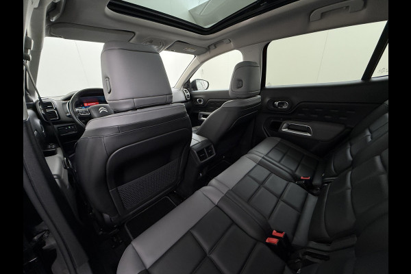 Citroën C5 Aircross 1.6T PHEV Hybrid 225PK Automaat Adap.Cruise Leder+Verwarmd Panoramadak Trekhaak Elek.Stoel+Memory Apple Carplay Android Auto Bus Navi Lmv 19" Privacy Glas Led Isofix DAB Draadloos opladen Lane Assist Regen-Lichtsensor 1.300KG Trekgewicht Dealeronderhouden Origineel Nederlandse Auto